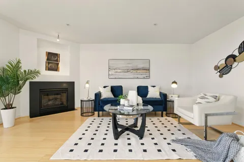 3208 Pierce Street Unit 406, San Francisco, CA 94123 - #: ML82007842