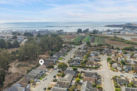 Photo of 200 Coral Reef Avenue, EL GRANADA, CA 94018 (MLS # ML82065679)