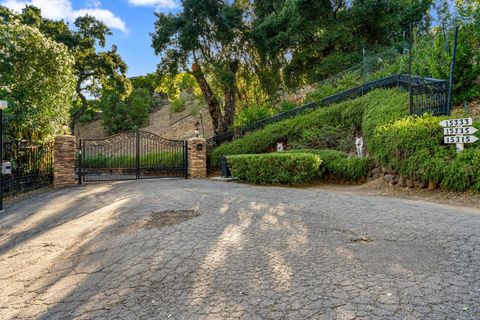 Photo of 15333 Kennedy Road, LOS GATOS, CA 95032 (MLS # ML82053747)