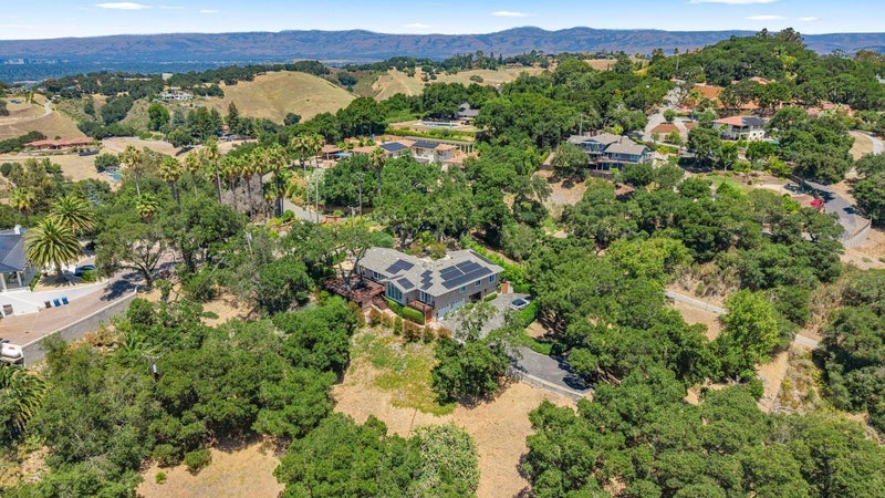 15333 Kennedy Road
