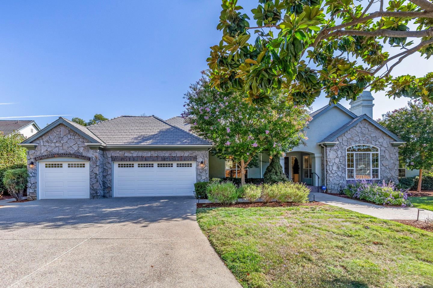 12078 Beauchamps Lane