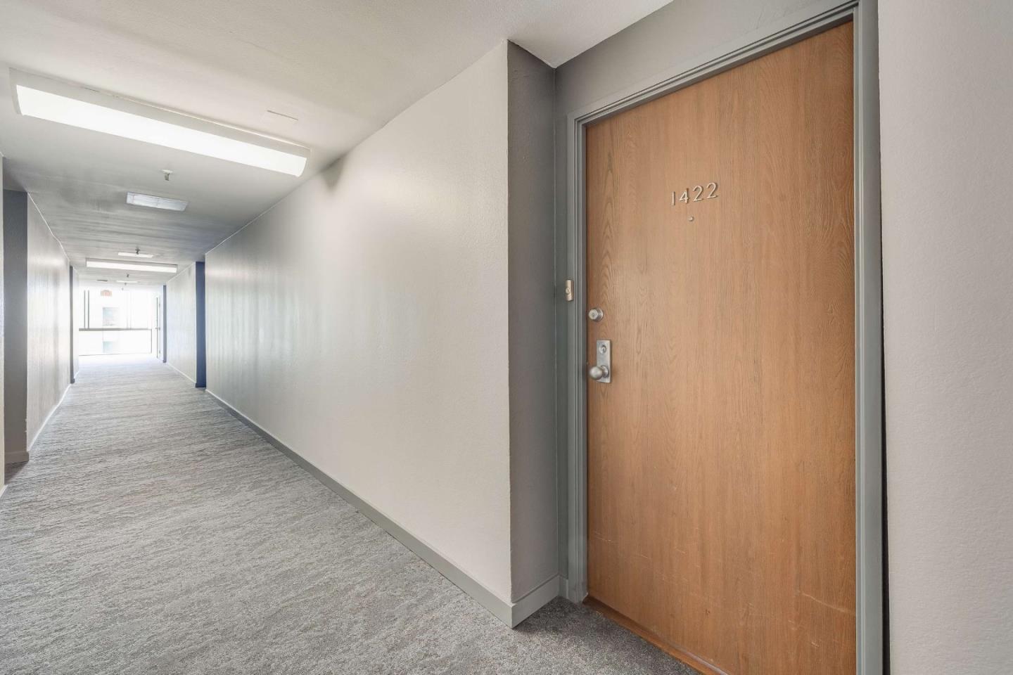 555 Pierce Street 1422