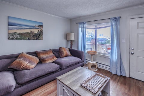 Tiny photo for 510 Avenue Alhambra, EL GRANADA, CA 94018 (MLS # ML82046224)