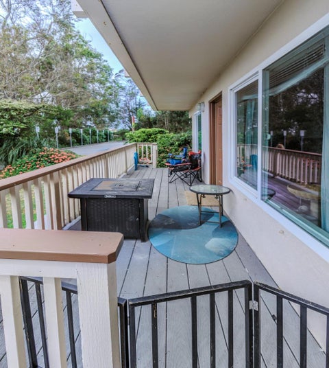 Tiny photo for 510 Avenue Alhambra, EL GRANADA, CA 94018 (MLS # ML82046224)