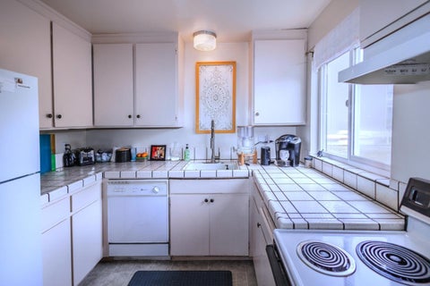 Tiny photo for 510 Avenue Alhambra, EL GRANADA, CA 94018 (MLS # ML82046224)