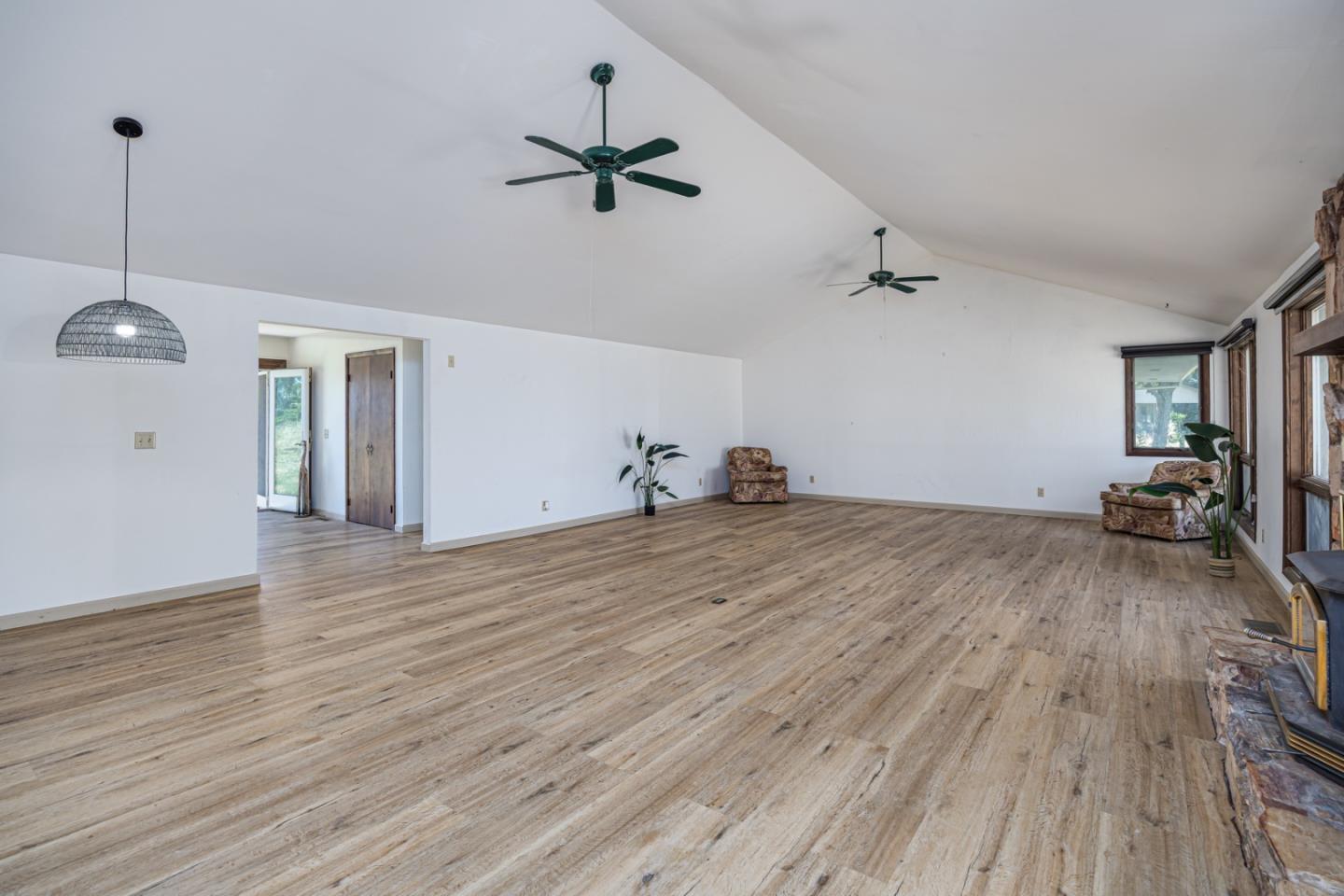 3205 Fifield Road