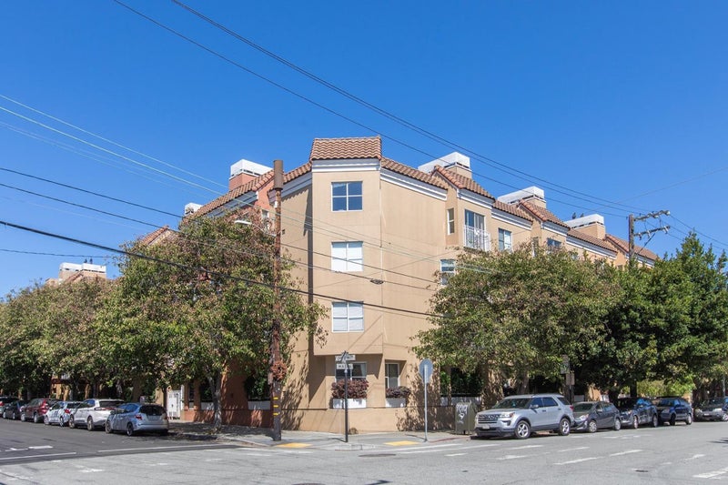 600 Chestnut Street 110