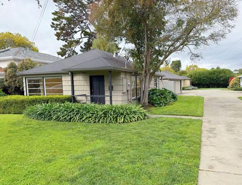 Tiny photo for 1031 Amarillo Avenue, PALO ALTO, CA 94303 (MLS # ML82026490)