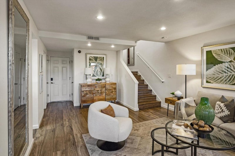 1301 Phelps Avenue