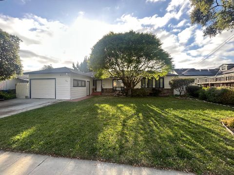 906 Bautista Drive SALINAS CA 93901