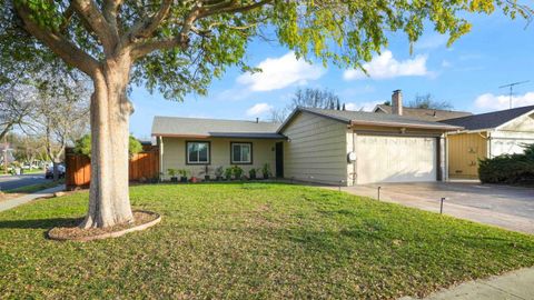 Tiny photo for 14 Via Campina, SAN JOSE, CA 95139 (MLS # ML82036888)