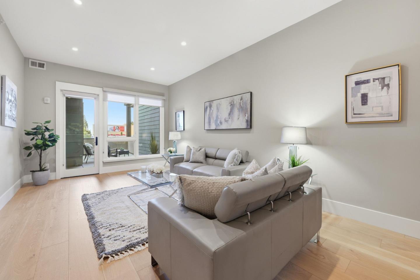 600 El Camino Real 206