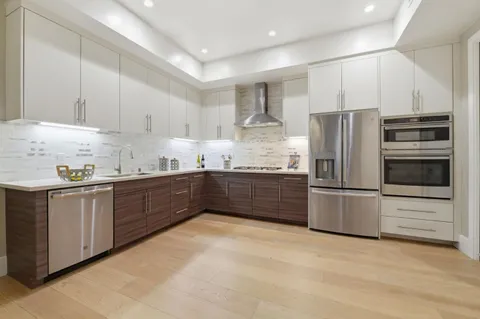 600 El Camino Real Unit 206, Belmont, CA 94002 - #: ML82040559