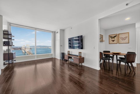 Photo of 425 1st Street #3201, SAN FRANCISCO, CA 94105 (MLS # ML82058731)