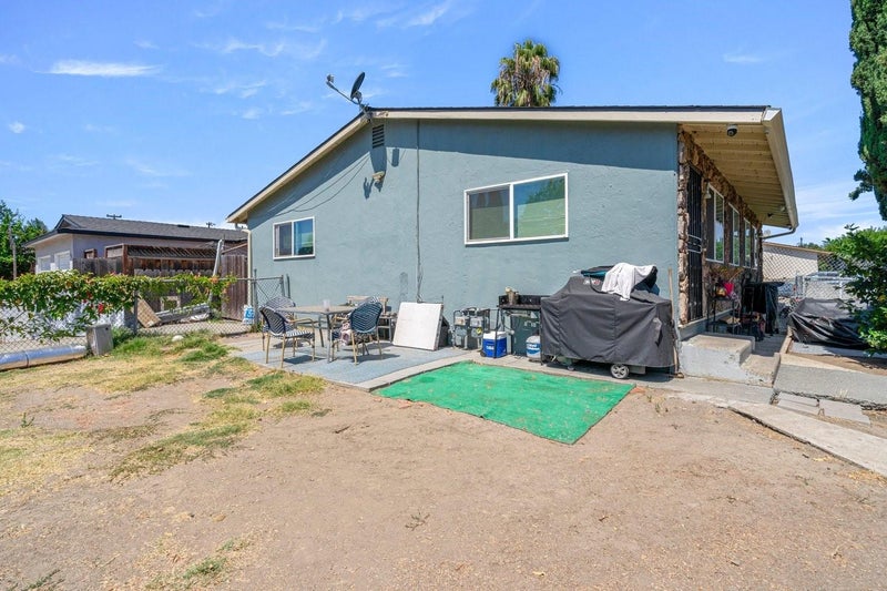2439 Clyda Drive