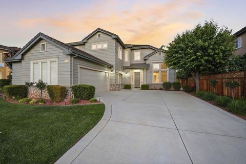 Photo of 1490 Avenida De Los Padres, MORGAN HILL, CA 95037 (MLS # ML82044764)