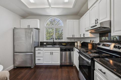 Tiny photo for 404 Michelle Lane, Daly City, CA 94015 (MLS # ML82040389)
