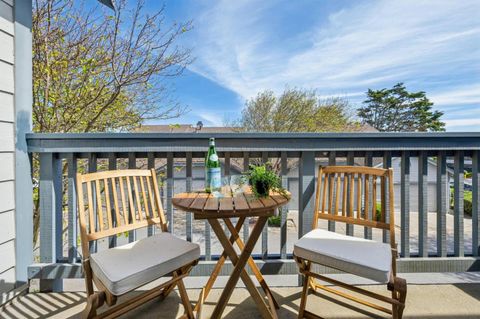 Tiny photo for 404 Michelle Lane, Daly City, CA 94015 (MLS # ML82040389)