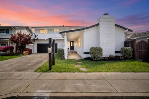 Photo of 861 Haddock Street, FOSTER CITY, CA 94404 (MLS # ML82040909)