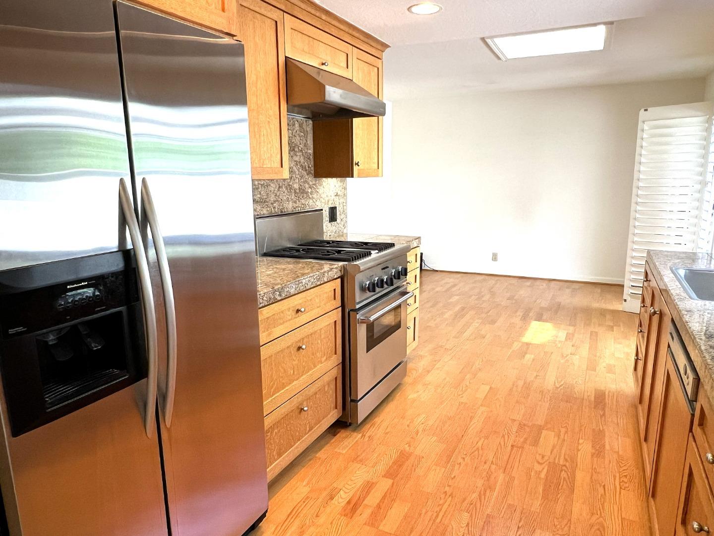 1610 Sparkling Way