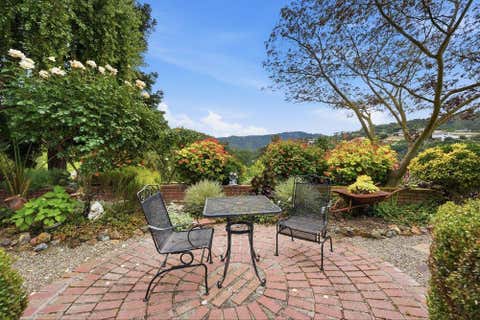 Tiny photo for 17975 Deer Run Court, MORGAN HILL, CA 95037 (MLS # ML82052362)
