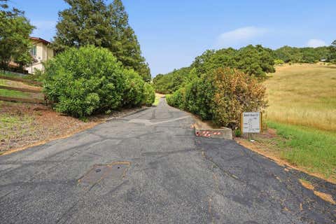 Tiny photo for 17975 Deer Run Court, MORGAN HILL, CA 95037 (MLS # ML82052362)