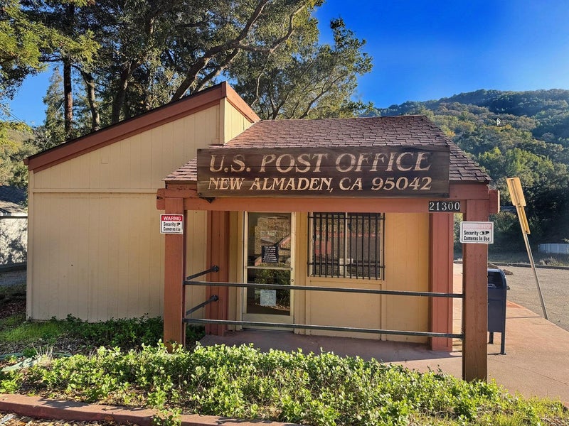 21300 Almaden Road