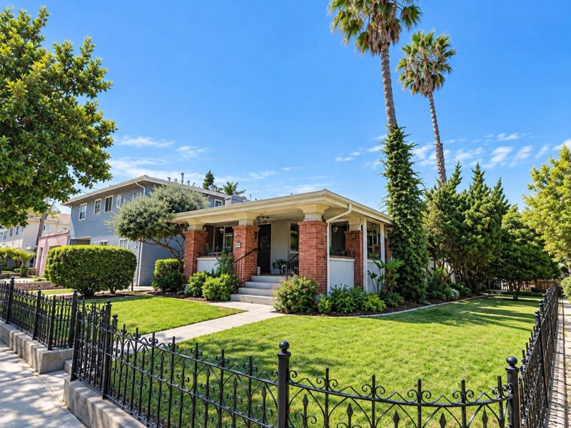 1019 Villa Avenue