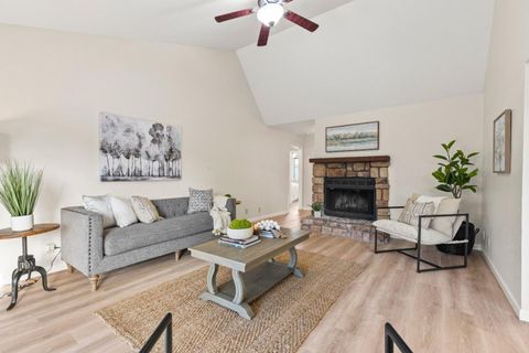 Tiny photo for 15314 Calle Enrique, MORGAN HILL, CA 95037 (MLS # ML82031392)