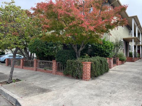 Tiny photo for 1609 Bonita Avenue #5, BERKELEY, CA 94709 (MLS # ML82027120)
