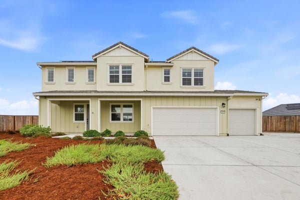 423 BRENDAN CT, HOLLISTER, CA 95023 - Image bc71b353eca4302fbb307eeff5aa525e/3760972411
