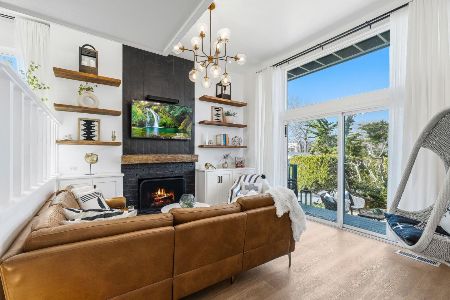 37 La Playa Street 37