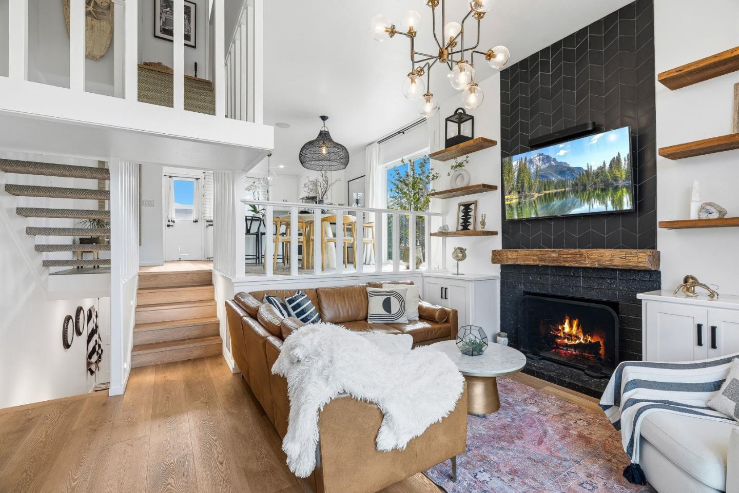 37 La Playa Street 37