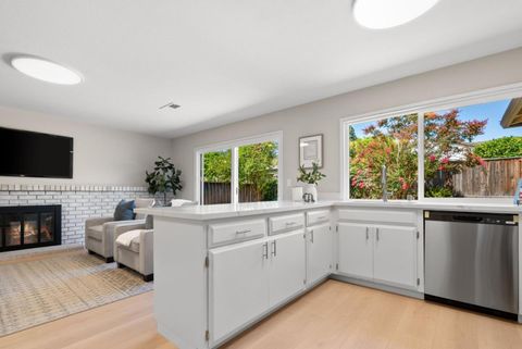 Tiny photo for 808 Glenside Drive, SAN JOSE, CA 95123 (MLS # ML82053769)