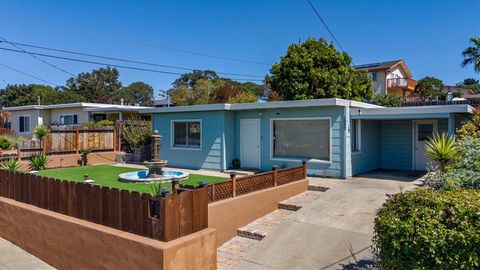 Photo of 1092 Highland Street, SEASIDE, CA 93955 (MLS # ML82022362)