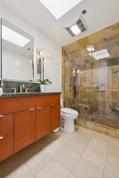 Tiny photo for 911 Cowper Street, PALO ALTO, CA 94301 (MLS # ML82061640)