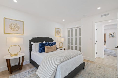 Tiny photo for 1022 E Evelyn Avenue, Sunnyvale, CA 94086 (MLS # ML82057644)