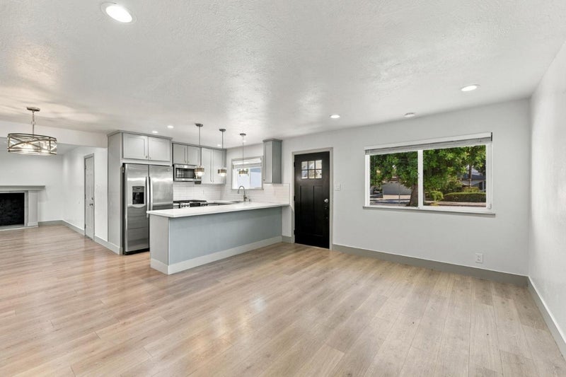 4147 Mira Loma Way