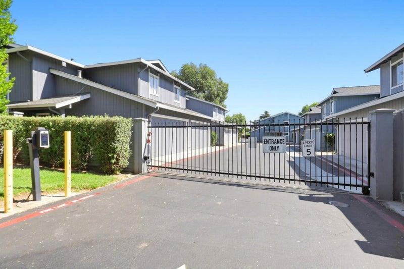 119 Rose Lane