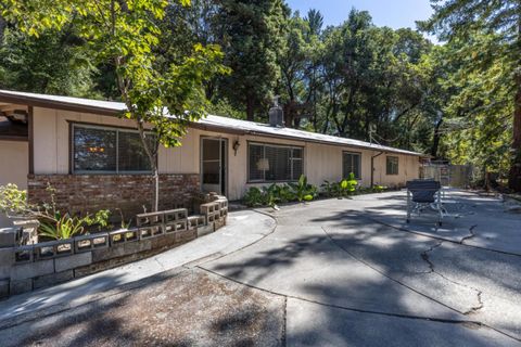 Photo of 14233 Long Ridge Road, LOS GATOS, CA 95033 (MLS # ML82022892)