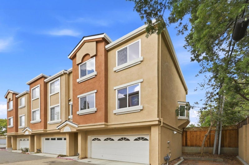 7371 Rainbow Drive