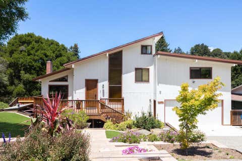 Photo of 144 Bowen Avenue, APTOS, CA 95003 (MLS # ML82053494)