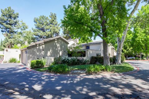 Photo of 1719 Sandy Creek Lane, SAN JOSE, CA 95125 (MLS # ML82045251)
