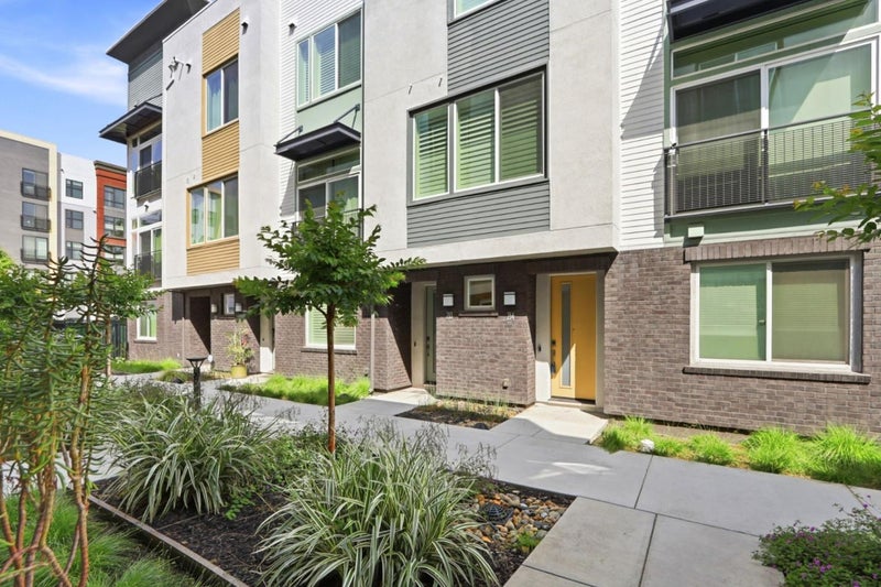 214 Proximity Way
