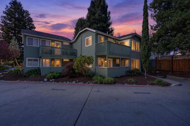 1713 Eastbrook Court