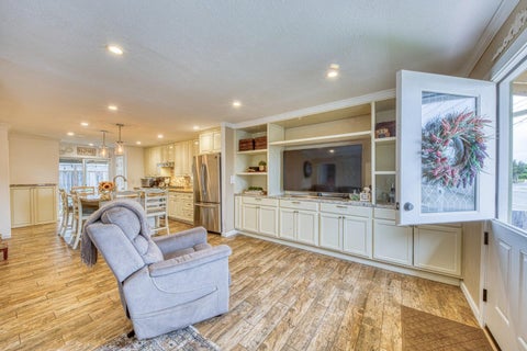Tiny photo for 10941 Axtell Street, Castroville, CA 95012 (MLS # ML82058013)