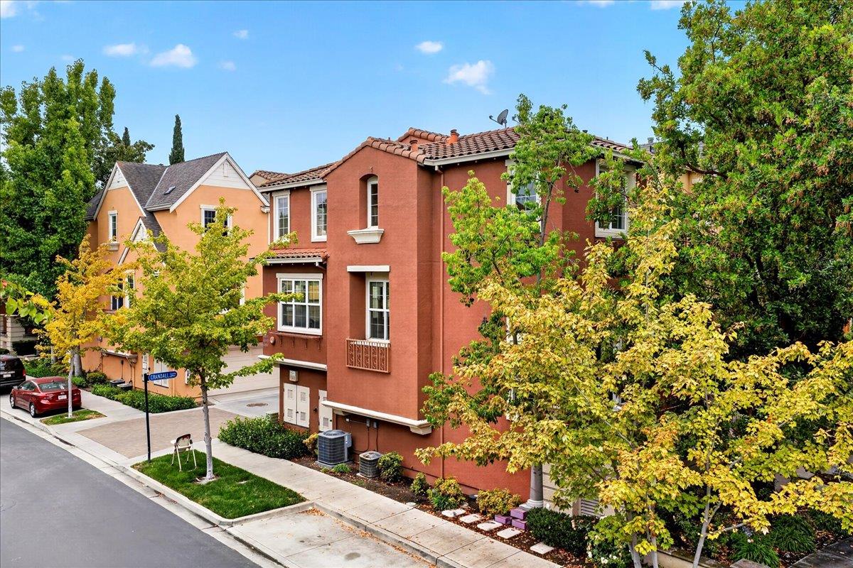 4053 Crandall Circle
