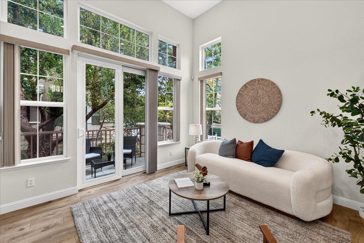 4053 Crandall Circle