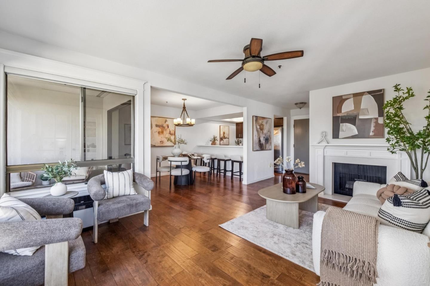 410 Sheridan Avenue 444