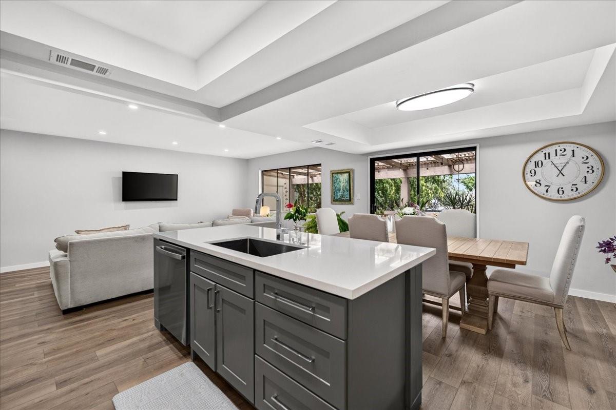 5155 Cribari Knolls